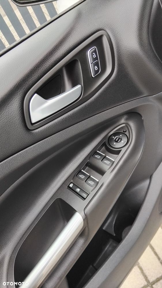 Ford Kuga 2.0 TDCi 4WD Titanium - 9