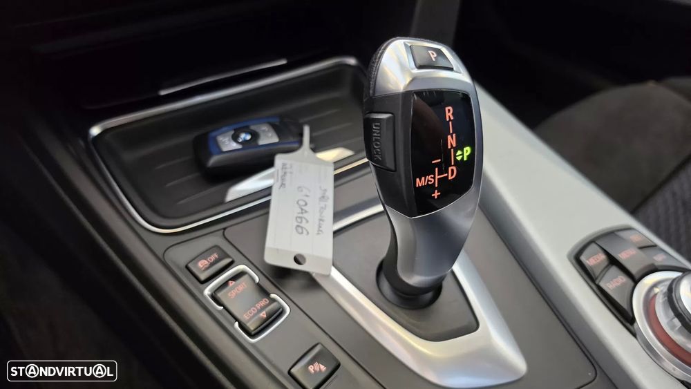 BMW 318 d Auto Pack M - 49