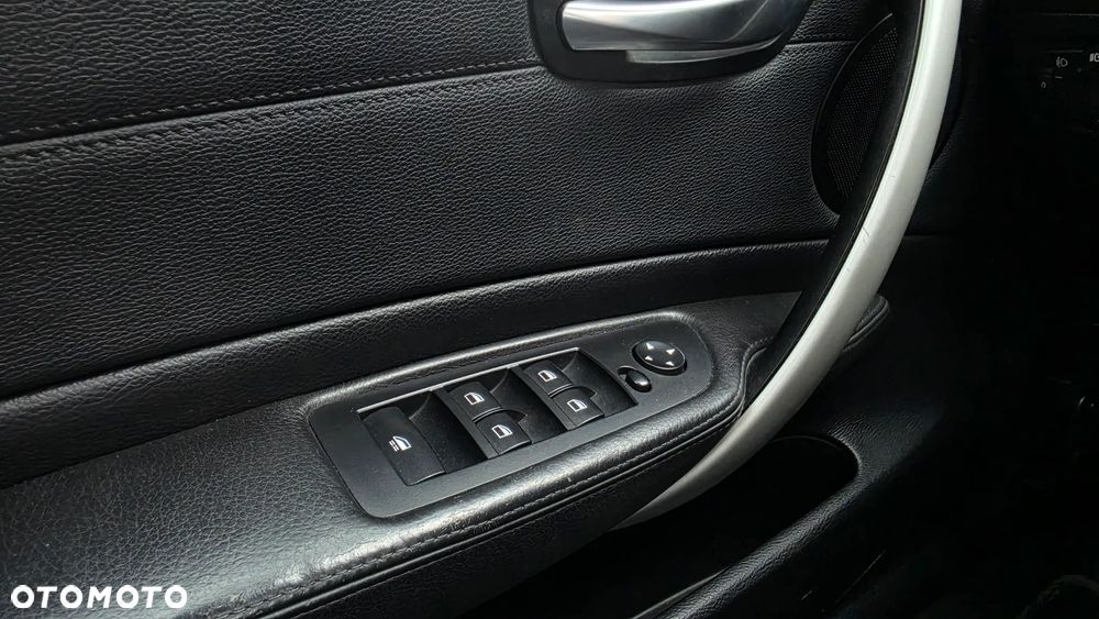 BMW Seria 1 118d - 36