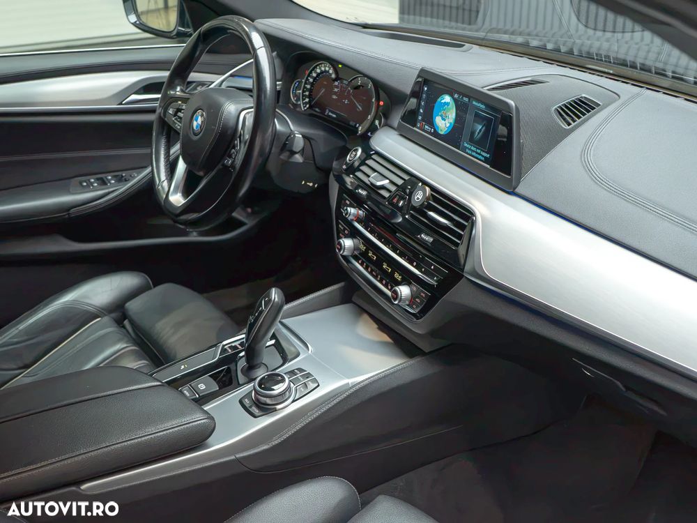 BMW Seria 5 530d xDrive Aut. Luxury Line - 26