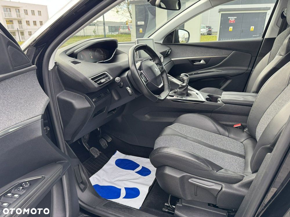 Peugeot 3008 - 17