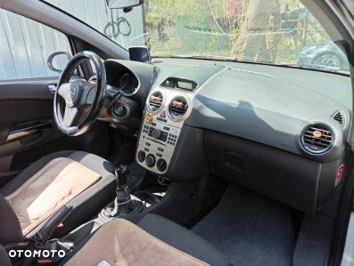 Opel CORSA VAN vat-1 - 8