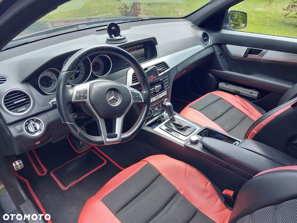 Mercedes-Benz Klasa C 250 (BlueTEC) d 4Matic 7G-TRONIC AMG Line - 5
