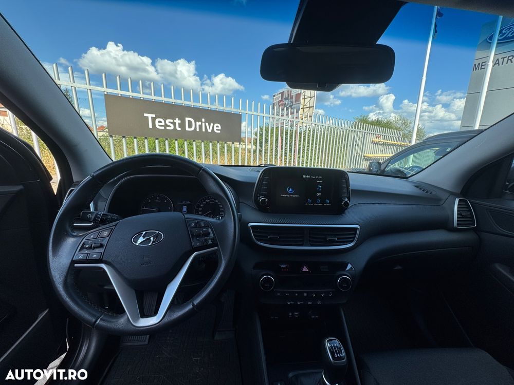 Hyundai Tucson 1.6 CRDi 4WD 6MT Style - 12