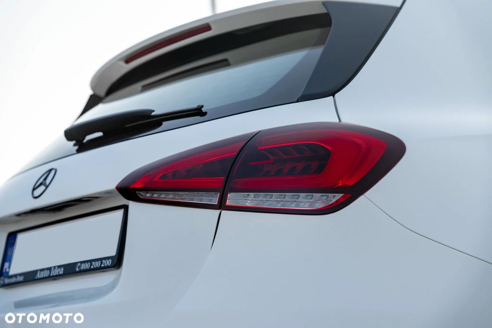 Mercedes-Benz Klasa A 180 Style 7G-DCT - 8