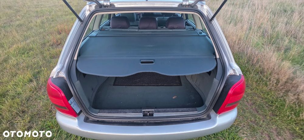 Audi A4 Avant 1.8 - 8