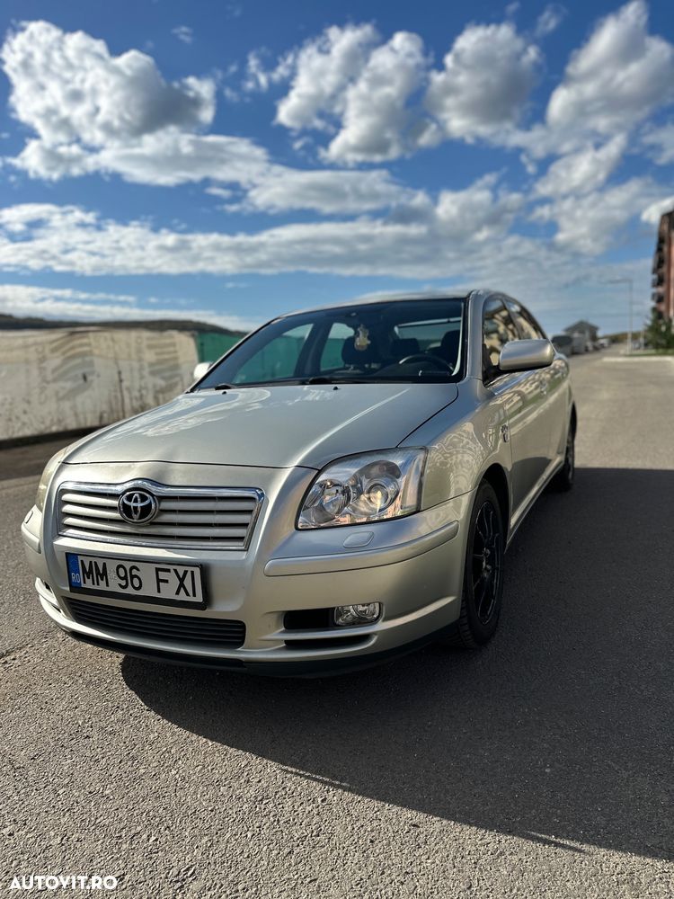 Toyota Avensis 2.0 D-4D - 16
