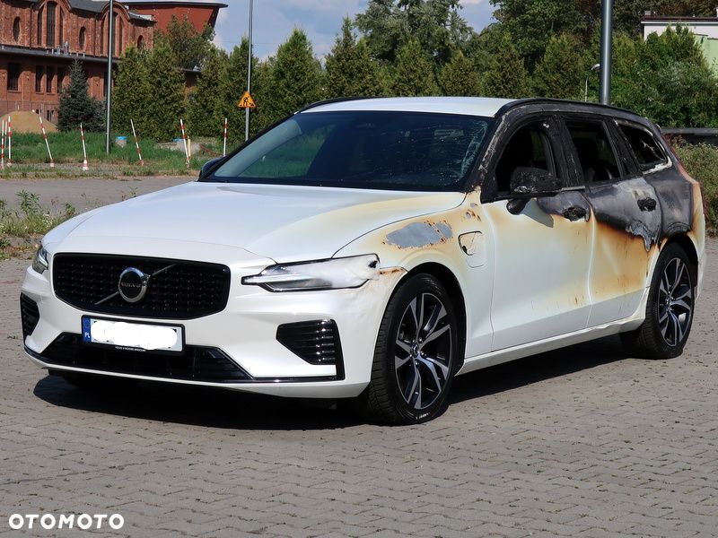 Volvo V60 T6 AWD Plug-In Hybrid Plus Dark - 6