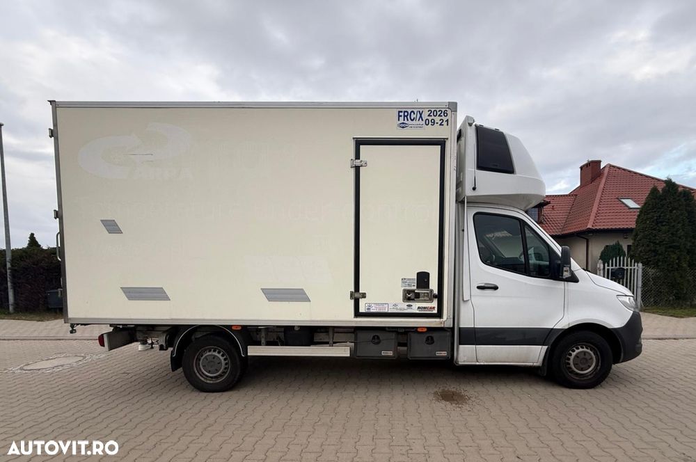 Mercedes-Benz Sprinter - 25