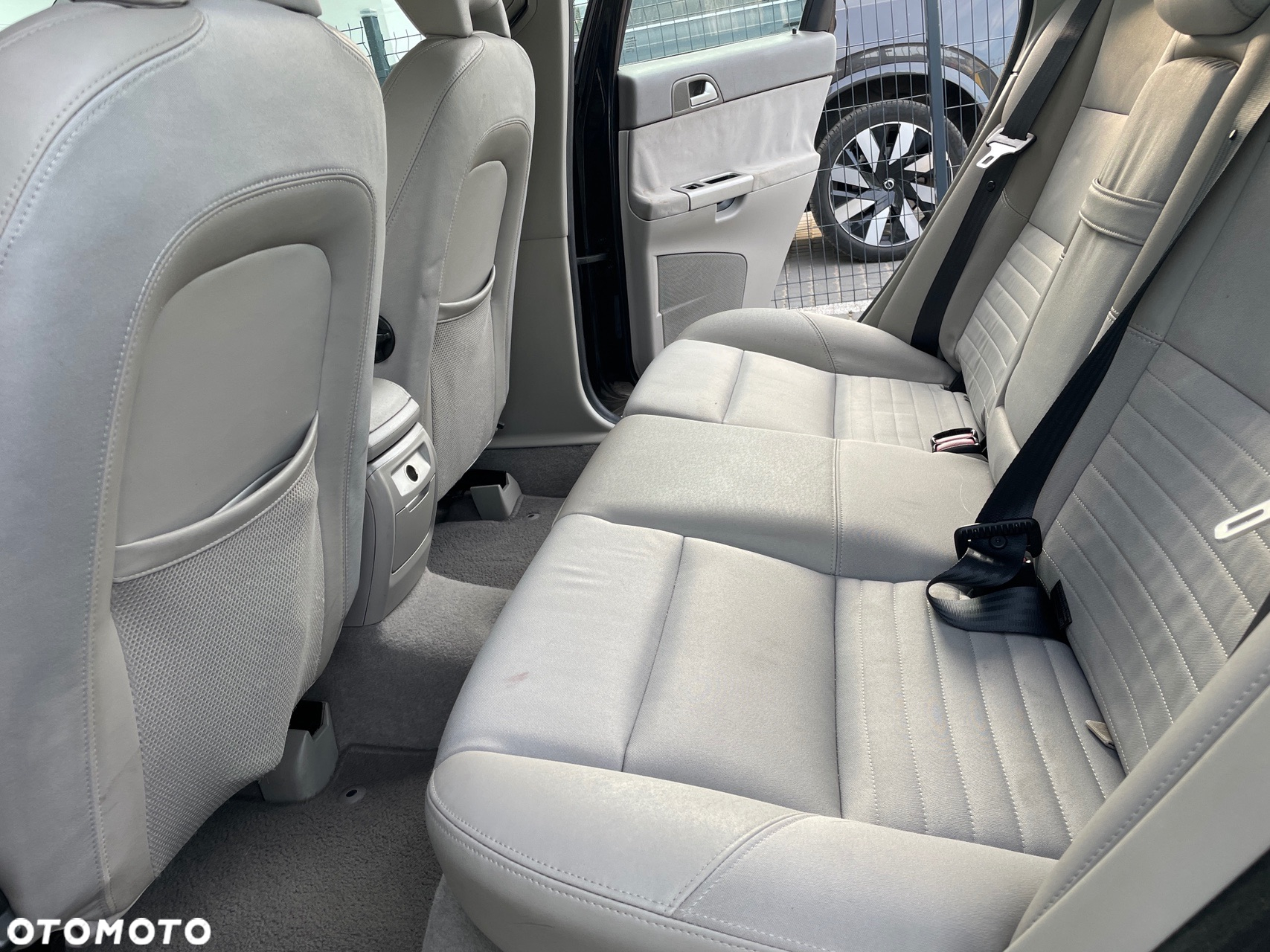 Volvo S40 2.4i - 11