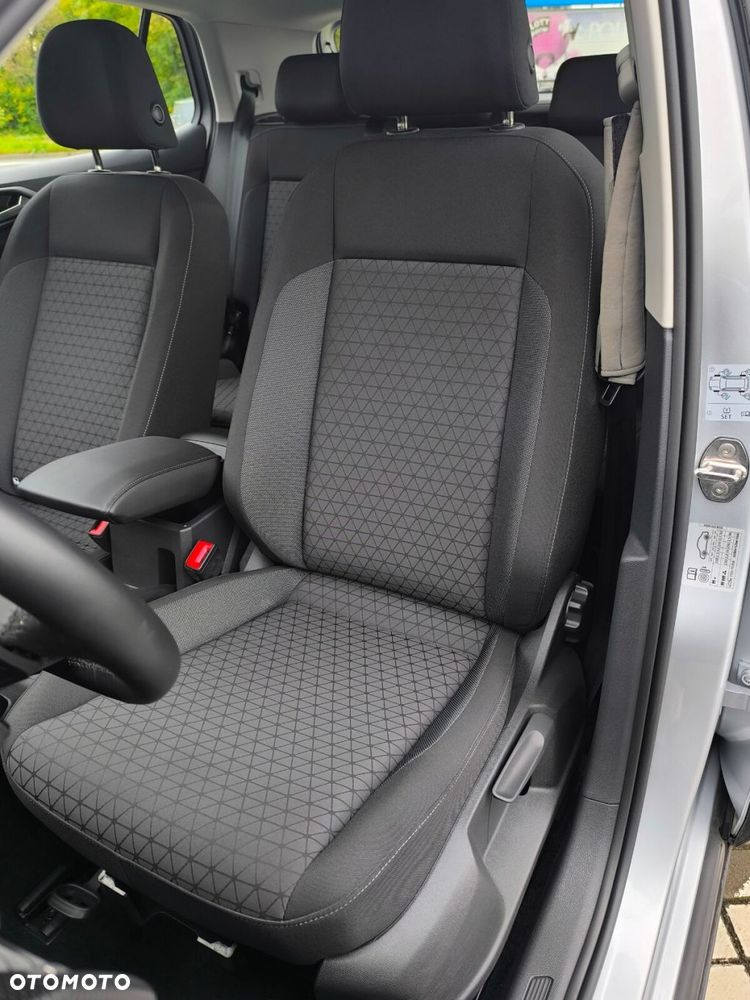 Volkswagen T-Cross - 16