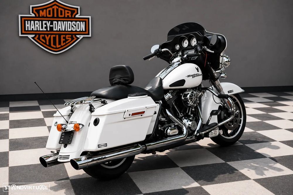 Harley-Davidson Street Glide - 7