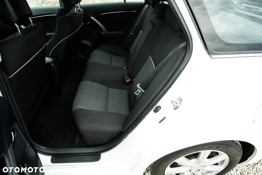 Toyota Avensis 1.8 Life - 27