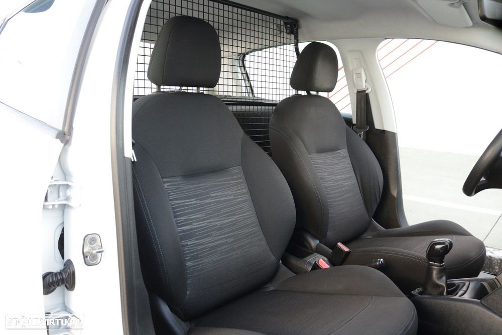 Peugeot 208 Van 1.6 BlueHDI Pack GPS 100cv - 24