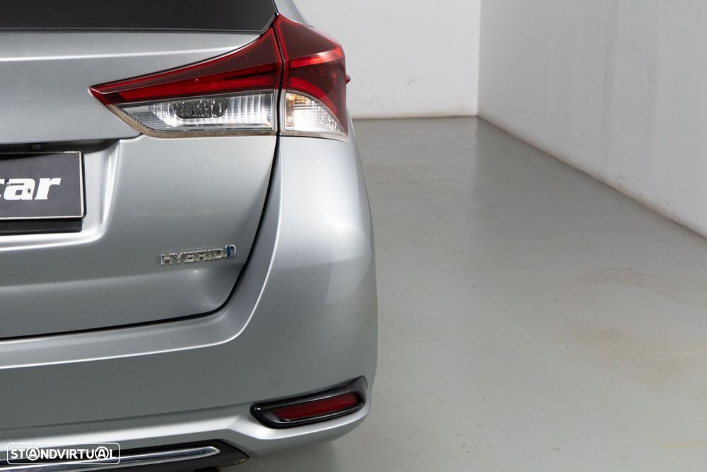 Toyota Auris Touring Sports 1.8 HSD Comfort +P.Sport+Navi - 16