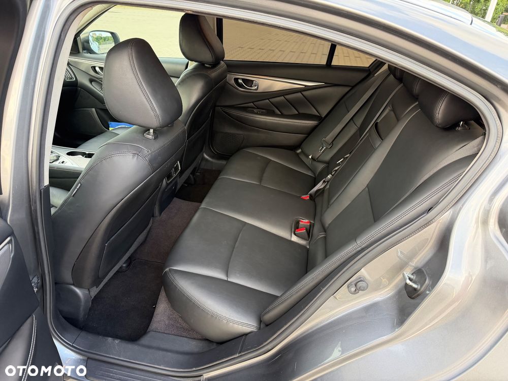 Infiniti Q50 - 27