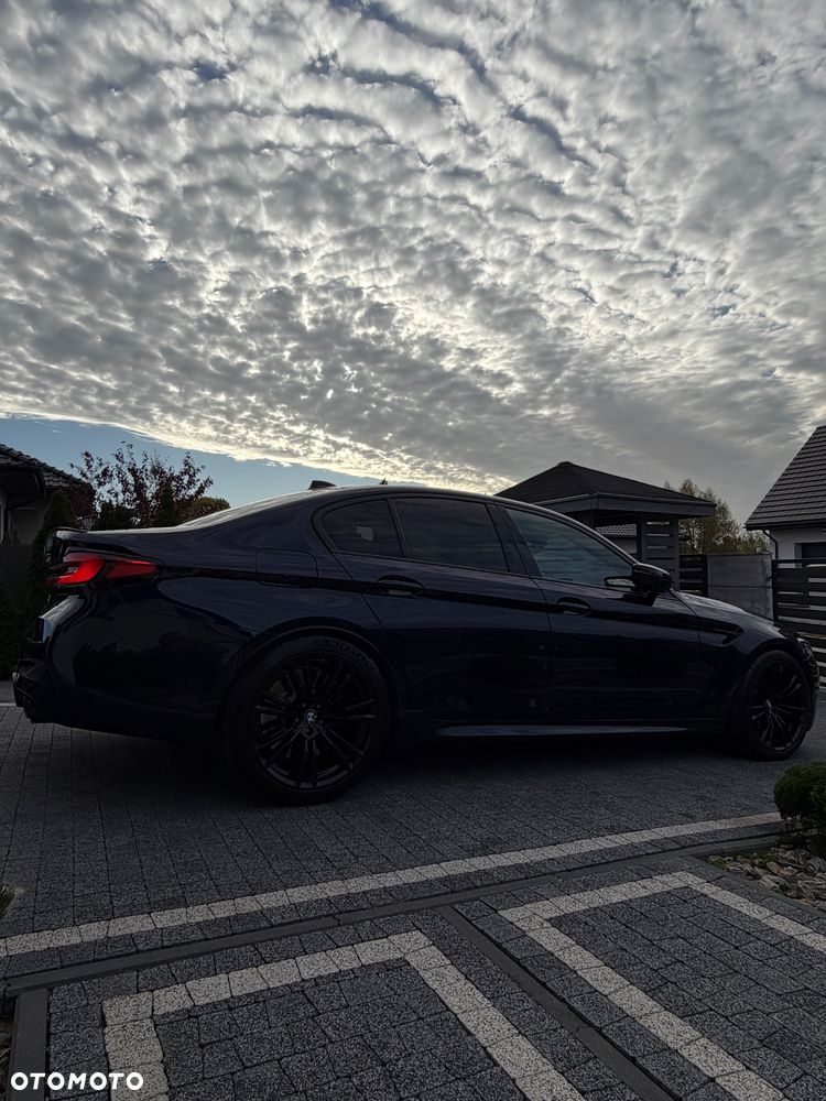 BMW M5 Competition - 8