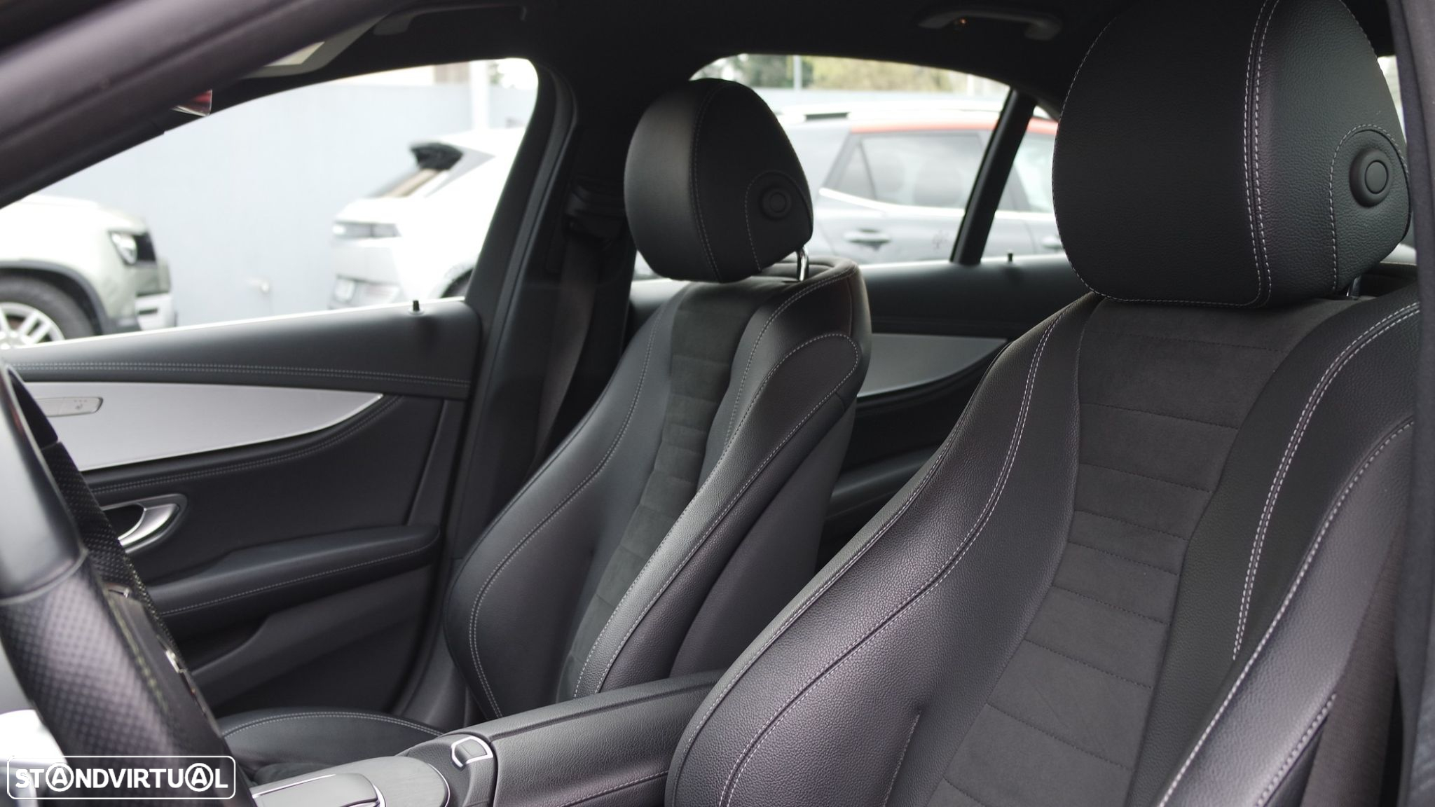 Mercedes-Benz E 220 d AMG Line - 12