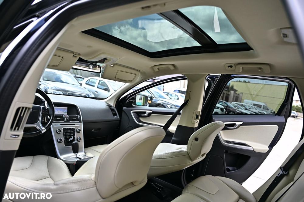 Volvo XC 60 D3 AWD Aut. Summum - 17