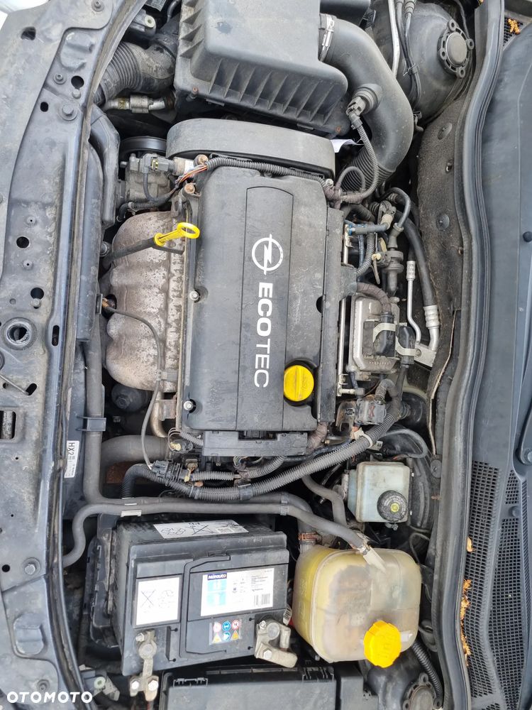 Opel Astra 1.8 Edition - 22