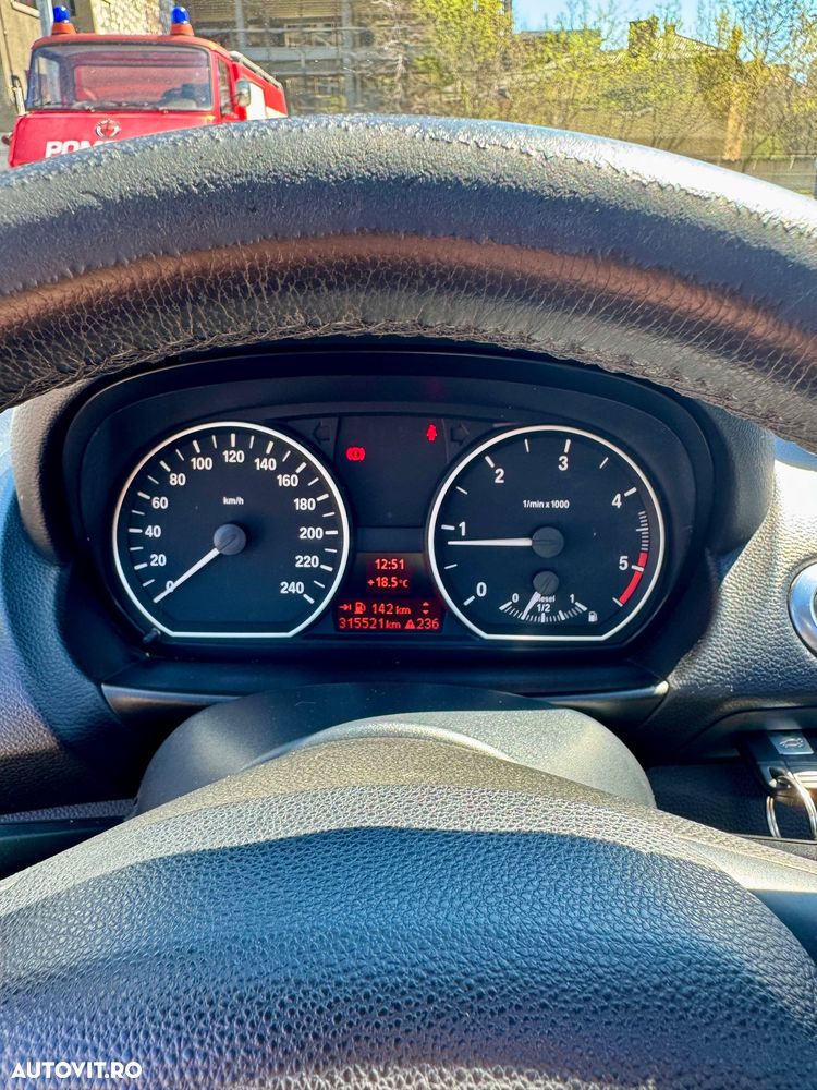 BMW Seria 1 116d - 16