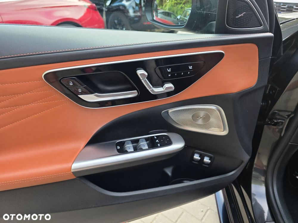 Mercedes-Benz Klasa C AMG 63 S E Performance PHEV 4-Matic - 15