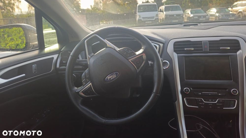 Ford Fusion 2.0 EcoBoost Titanium - 2