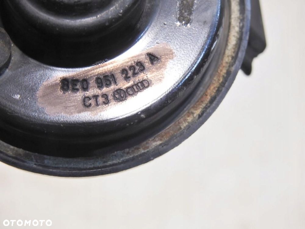 SYGNAŁ KLAKSON LEWY AUDI A4 B7 8E0951223A - 6