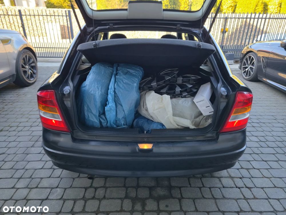 Opel Astra 1.6 Club - 8