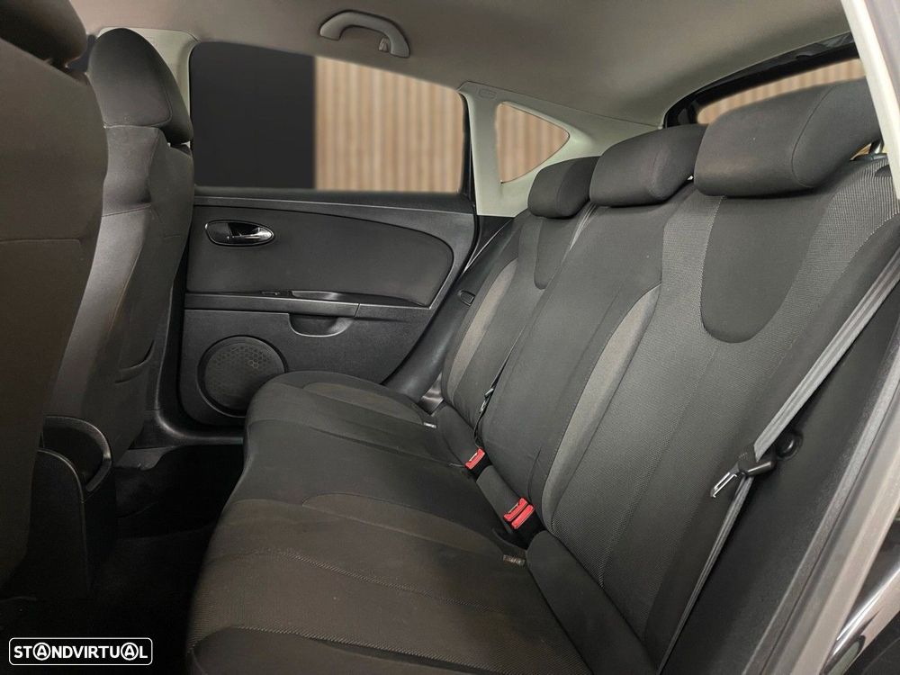 SEAT Leon 2.0 TDI FR - 6