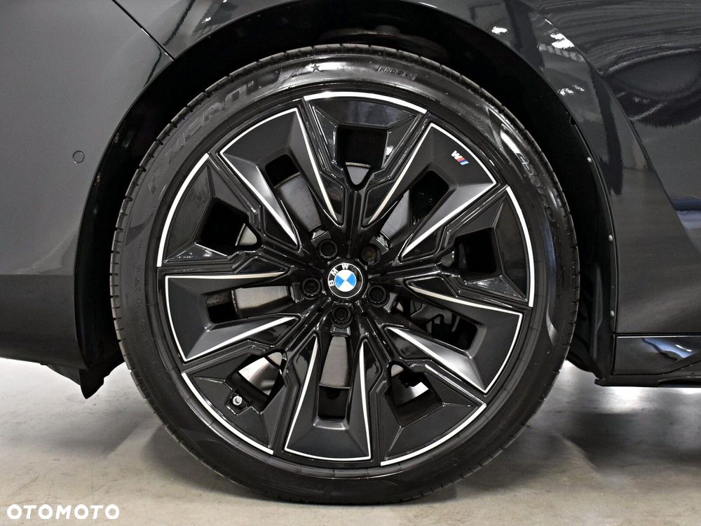 BMW Seria 7 - 40
