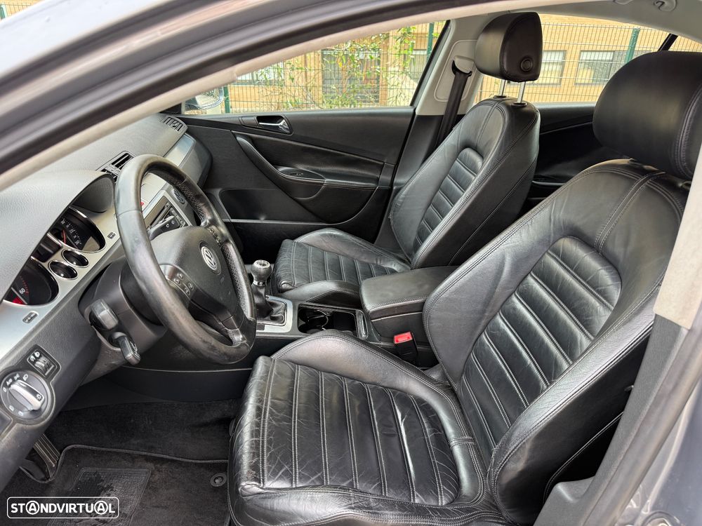 VW Passat 2.0 TDI Highline - 8