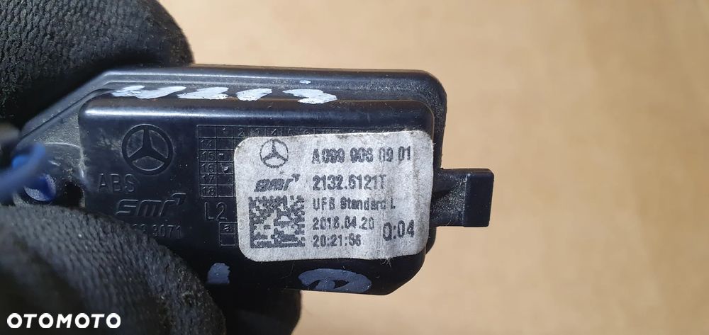 Lampka oświetlenie lusterka lewa lewe Mercedes E-Klasa W213 A0999060901 - 6
