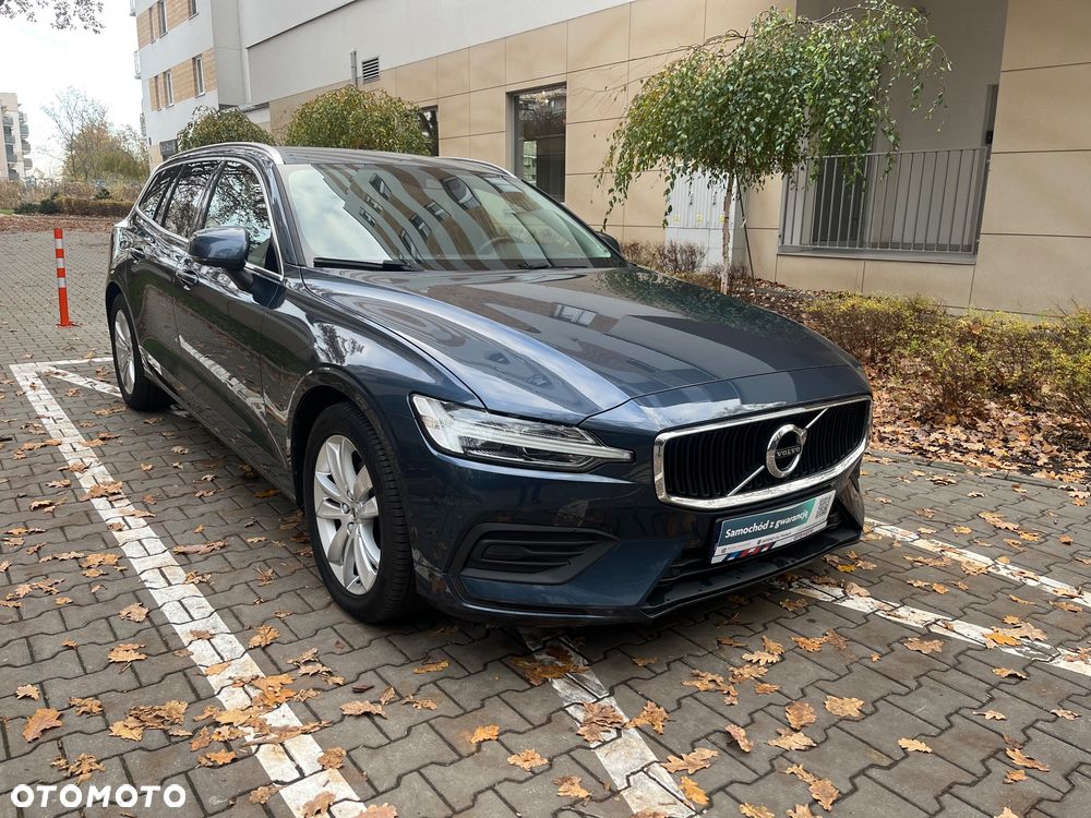 Volvo V60 D3 Momentum Pro - 2