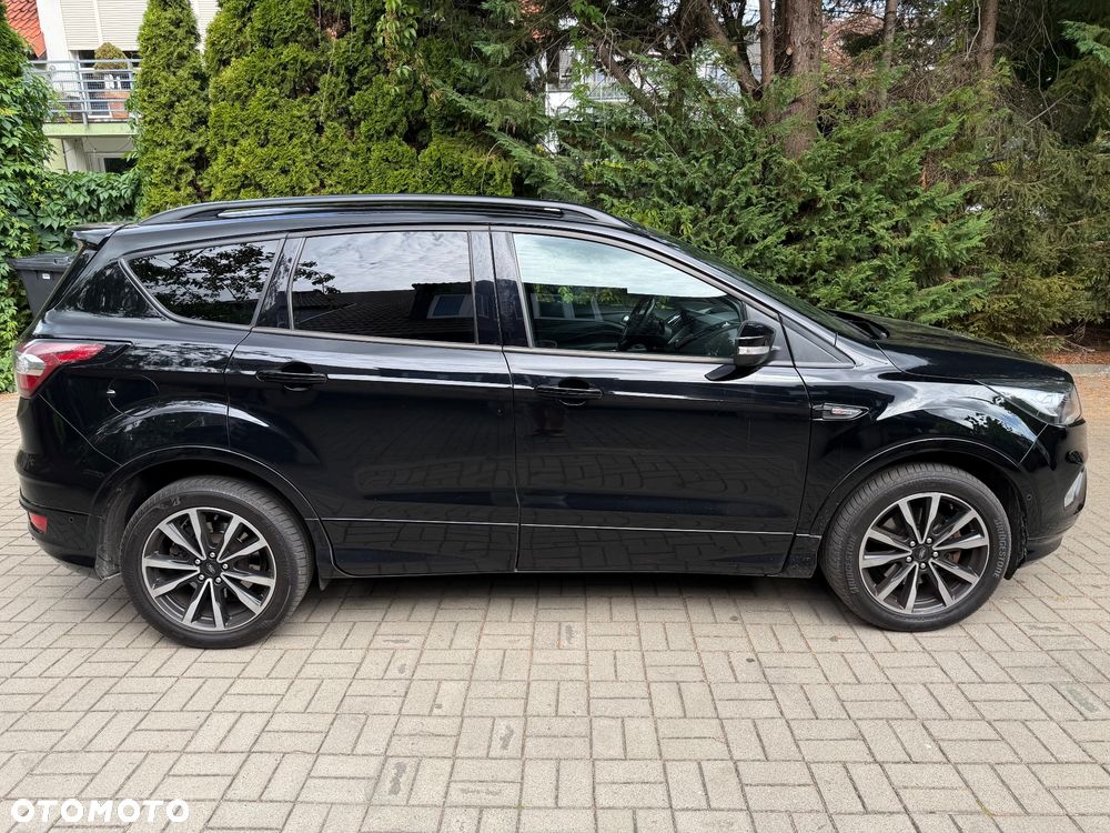 Ford Kuga 2.0 TDCi FWD ST-Line - 18