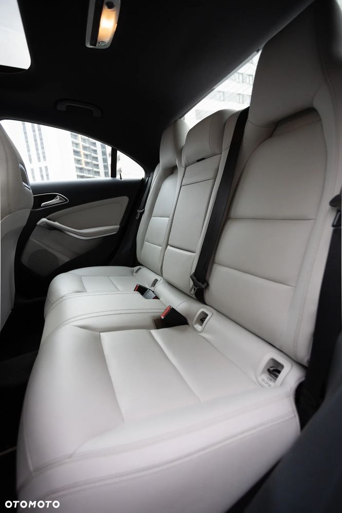 Mercedes-Benz CLA 250 4-Matic Sport - 13