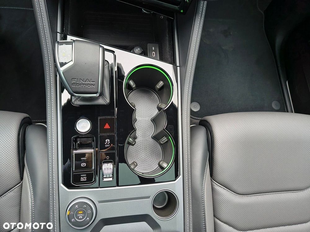 Volkswagen Touareg - 21