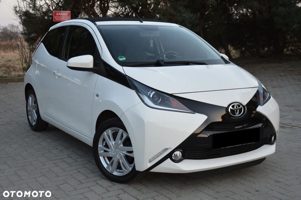 Toyota Aygo x mit x-business Paket - 2