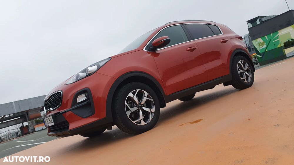 Kia Sportage 1.6 DSL MHEV 7DCT HP 4x2 Style - 11