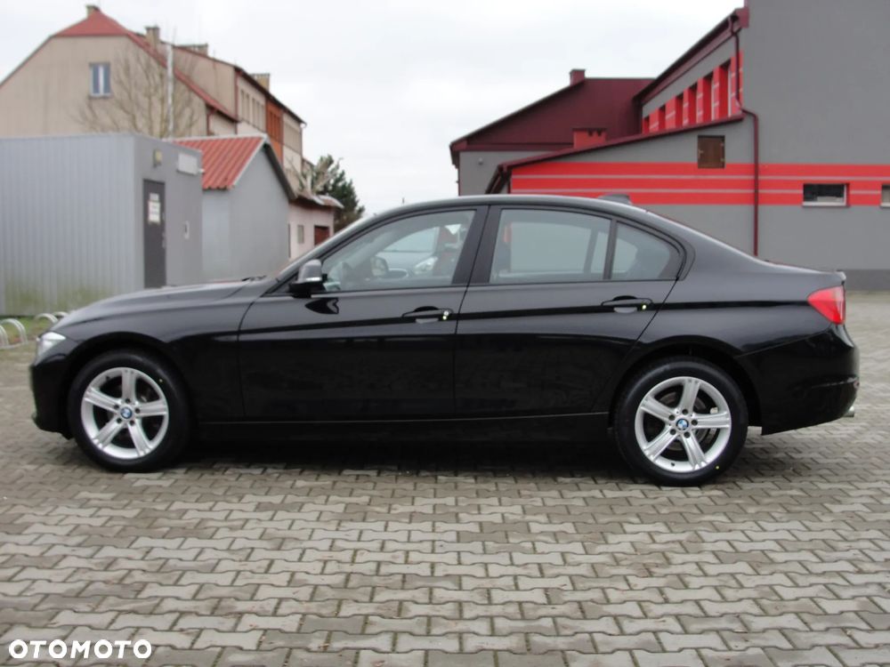 BMW Seria 3 318d DPF Edition Lifestyle - 10