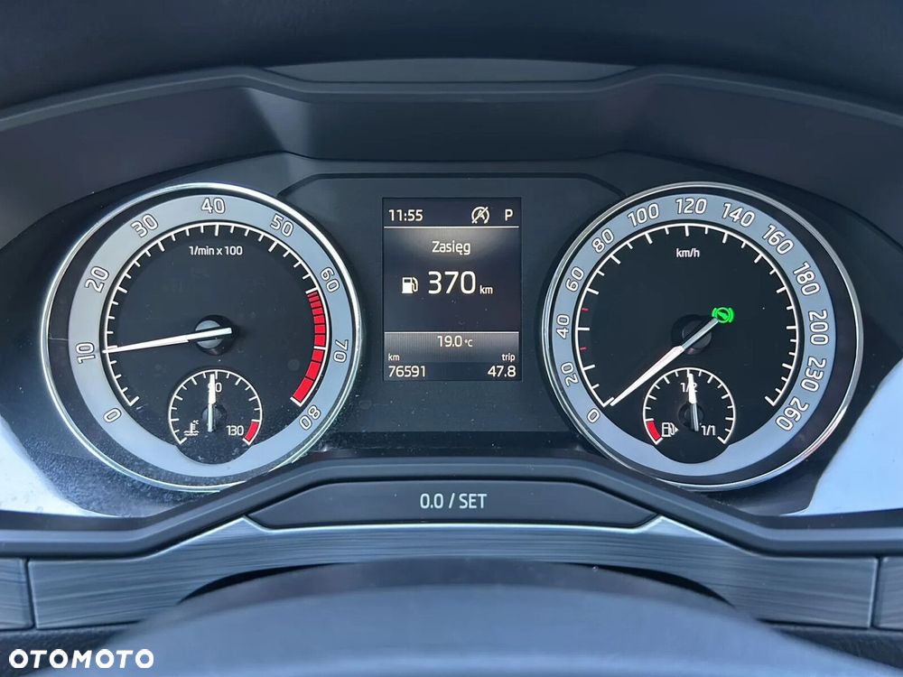 Skoda Superb 2.0 TSI Ambition DSG - 27