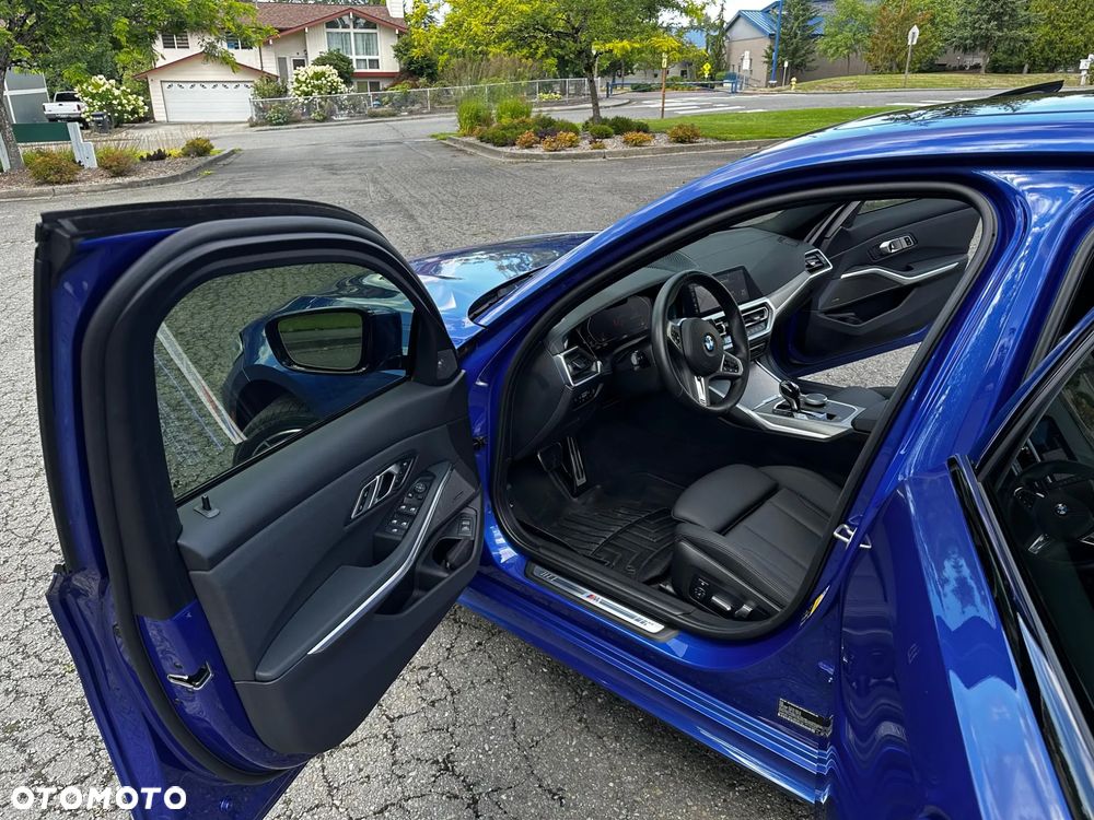 BMW Seria 3 330i M Sport - 19