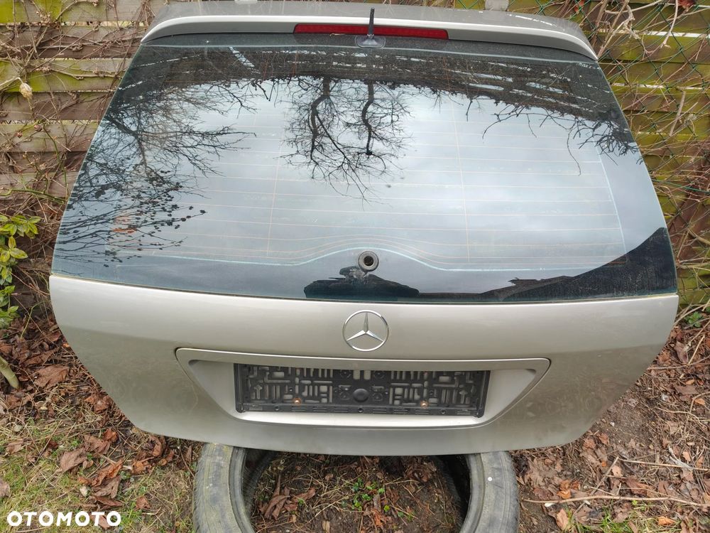 MERCEDES W203 Kombi Klapa Tylna Kombi 723 Zielona Szyba - 2