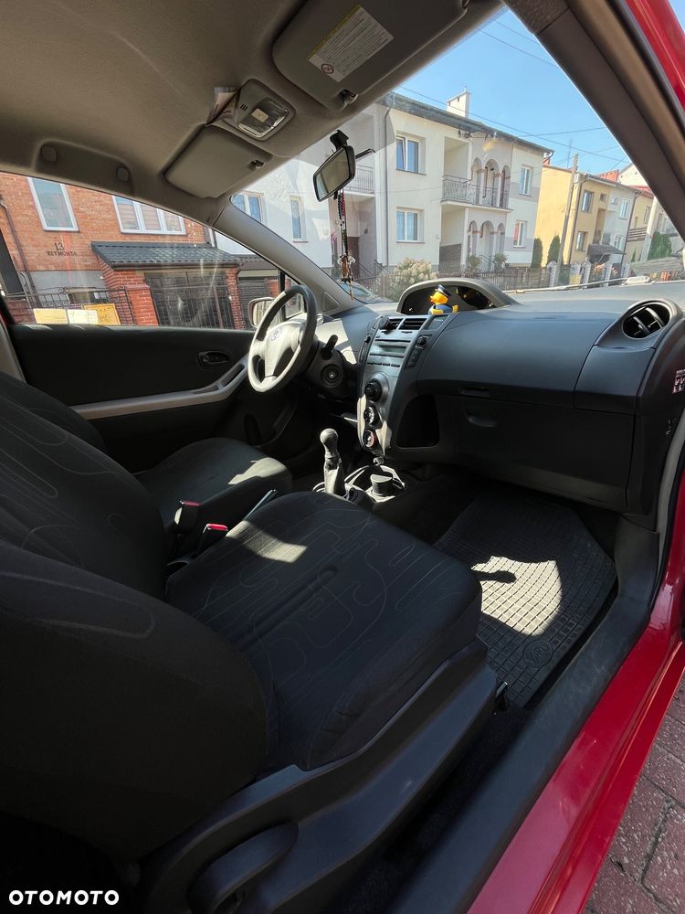 Toyota Yaris 1.0 Luna - 7