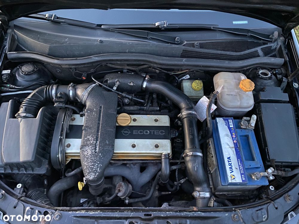 Opel Astra 2.0 T Sport - 11