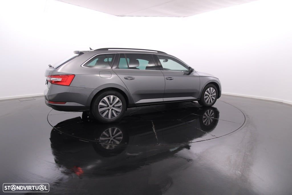 Skoda Superb Break 2.0 TDI Ambition DSG - 8