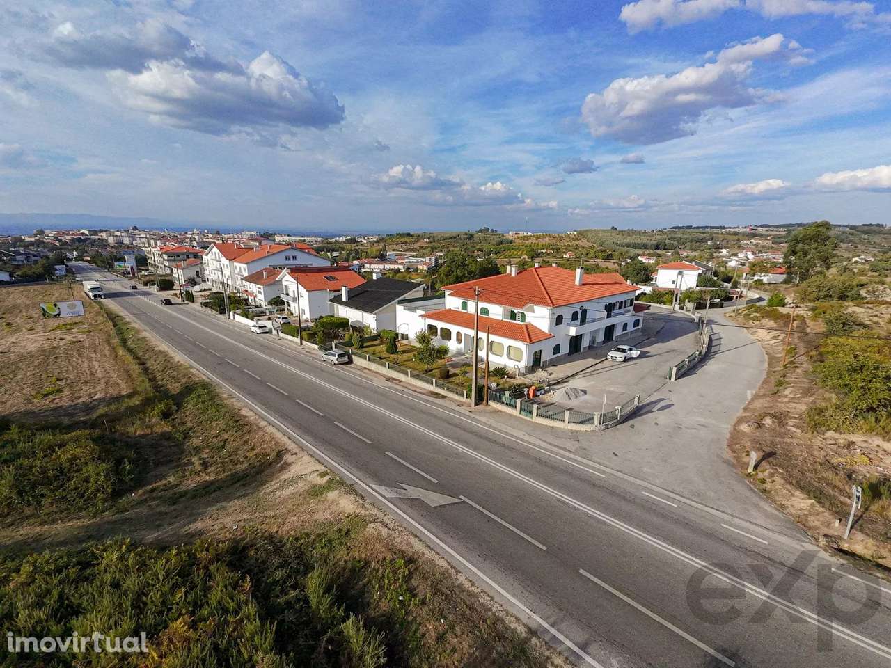 Armazém com Potencial Único de Expansão Empresarial - Grande imagem: 3/22