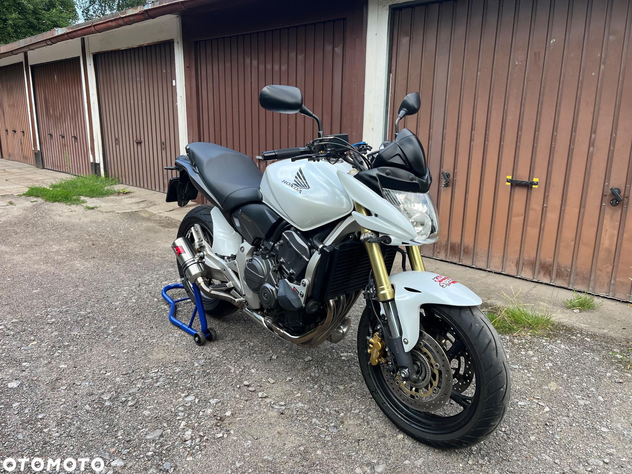 Honda Hornet - 4