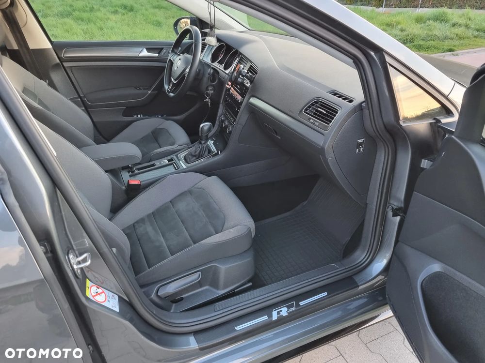 Volkswagen Golf 2.0 TDI SCR DSG R-Line - 19