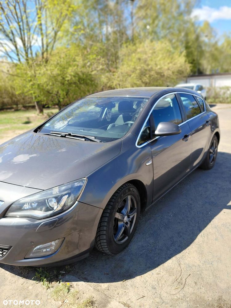 Opel Astra 1.7 CDTI DPF Cosmo - 3